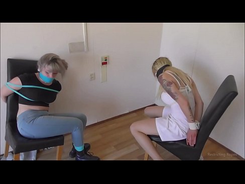 ❤️ Tràilleach / ceangailte agus gagged / nighean ann an àmhghar ❤️  Bhidio porn  aig gd.gayasianporn.ru ️❤